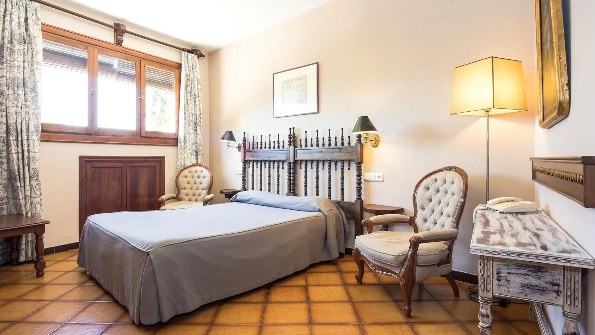 Hotel América Granada 0*,