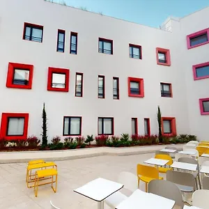 residencia-universitaria-malaga-centro.hotelsinnerja.org/
