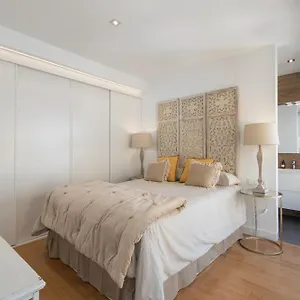 Chezmoihomes Plaza Nueva Premium Apartment