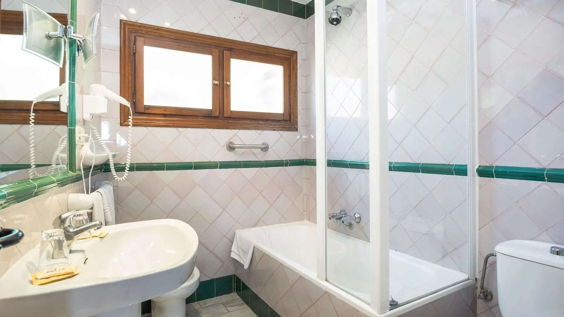 Hotel America Granada Spain